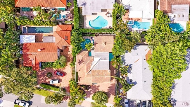 Foto del edificio - 623 NE 17th Way