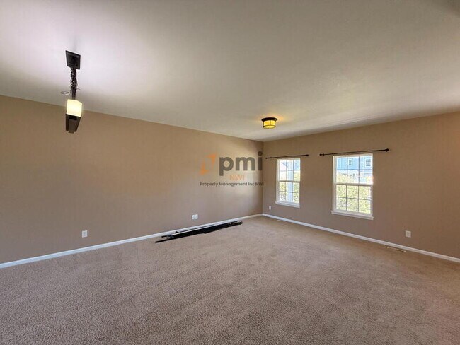 Foto del edificio - 2707 Westwind Dr