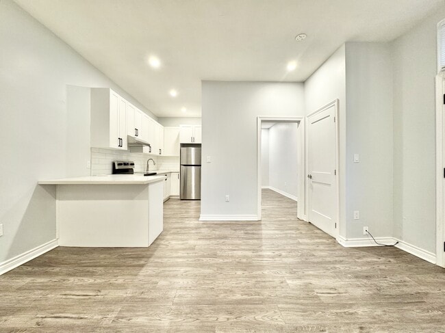 Building Photo - 43-43 Division St