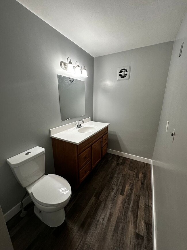 Foto del edificio - 1946 St Lawrence Ave