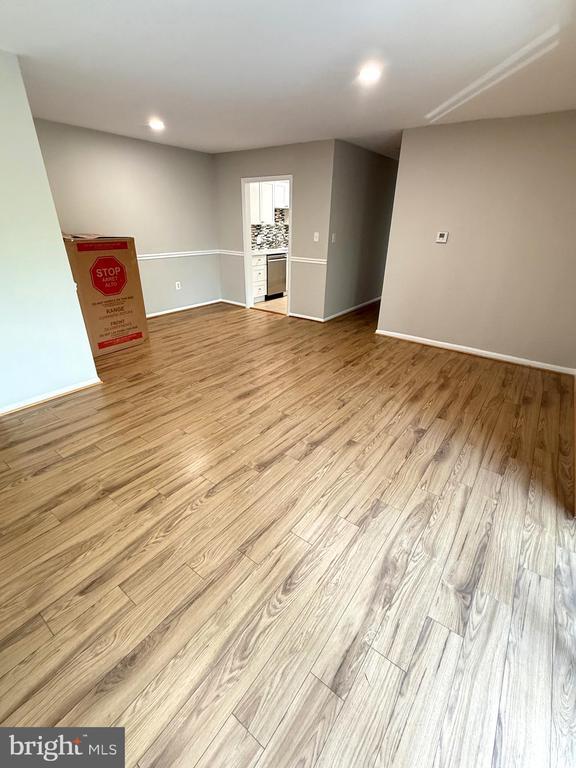 Foto del edificio - 10725 West Dr