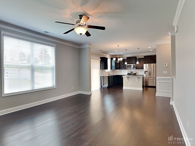 Foto del edificio - 3913 Norman View Dr