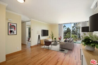 Building Photo - 100 S Doheny Dr