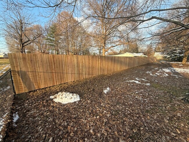 Foto del edificio - 4305 Westport Rd