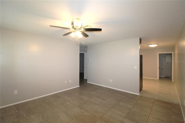 Foto del edificio - 606 Briarwood Rd