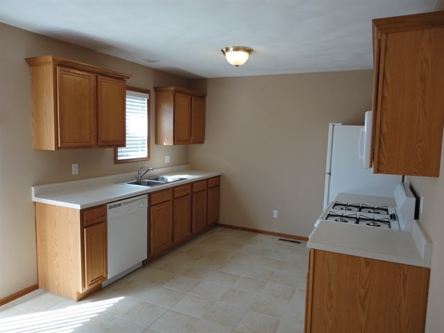 Foto principal - 5498 Bastian Blvd