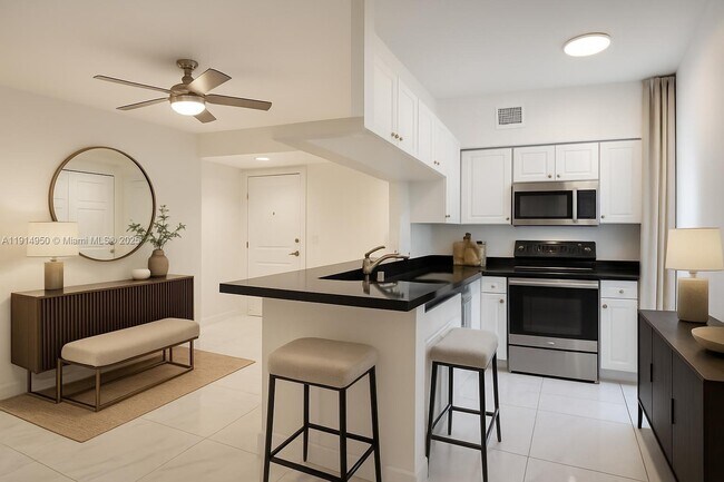 Foto del edificio - 17100 N Bay Rd