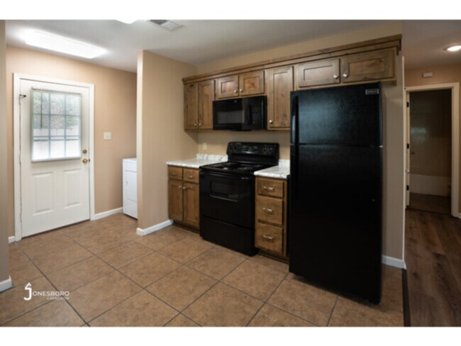 Foto del edificio - Pecan Grove II - Cable TV Included