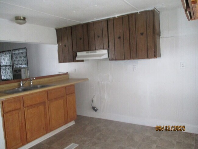Foto del edificio - 2113 Brantley Rd