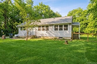 Building Photo - 204 Stony Ford Rd