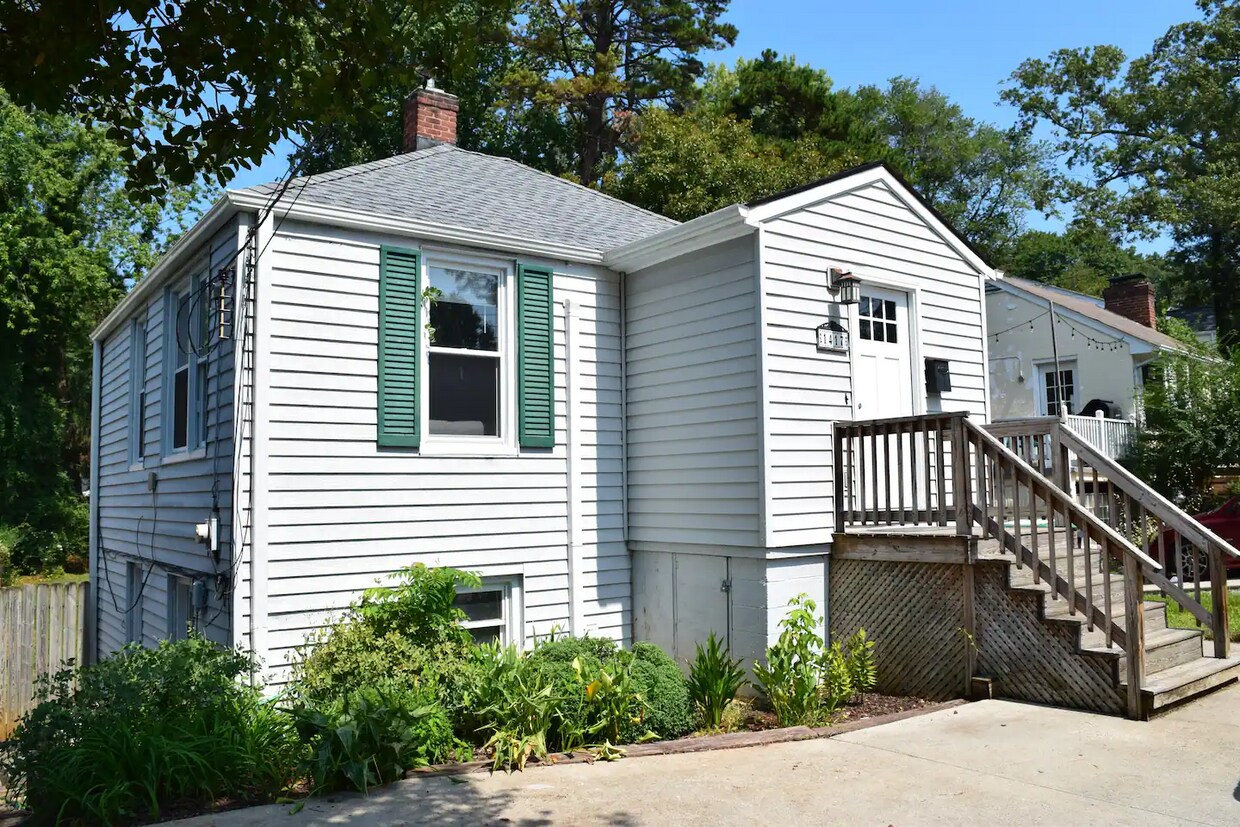 Front of house - 1417 Cherry Ave