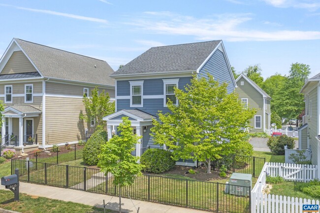 Building Photo - 8155 W End Dr
