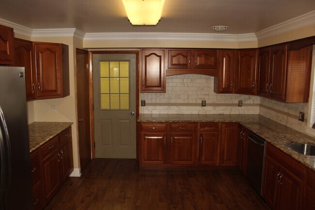 Foto del edificio - 15047 Winterstown Rd