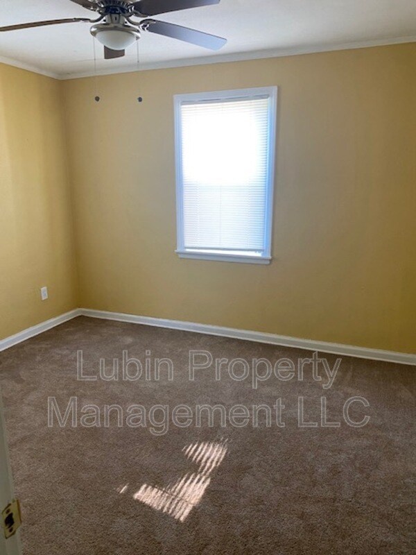 Building Photo - 361 Jacklyn Ave