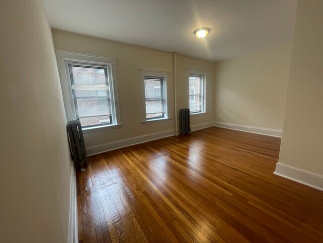 Foto del edificio - 1315 Commonwealth Ave