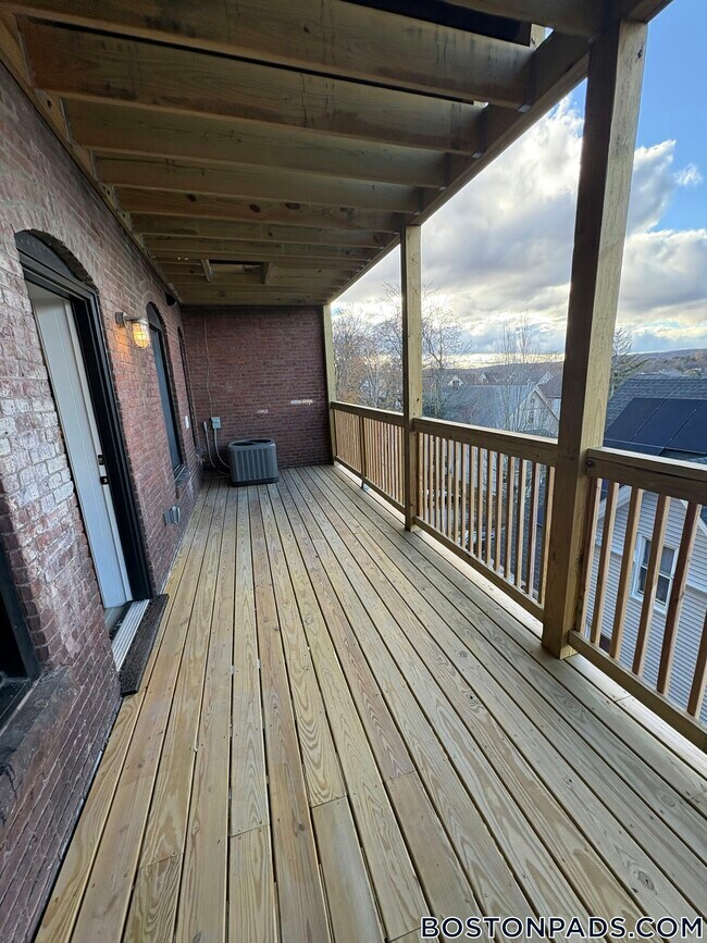 Foto del edificio - 26 Woodland St