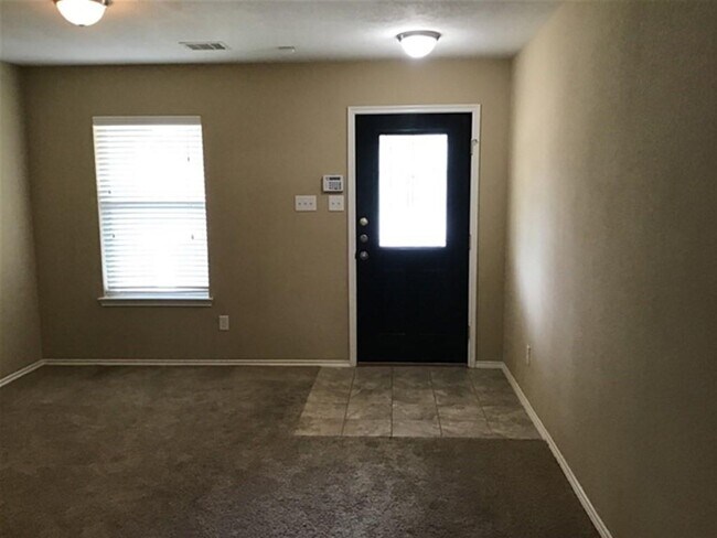 Foto del edificio - 15326 Boulder Hollow Ln