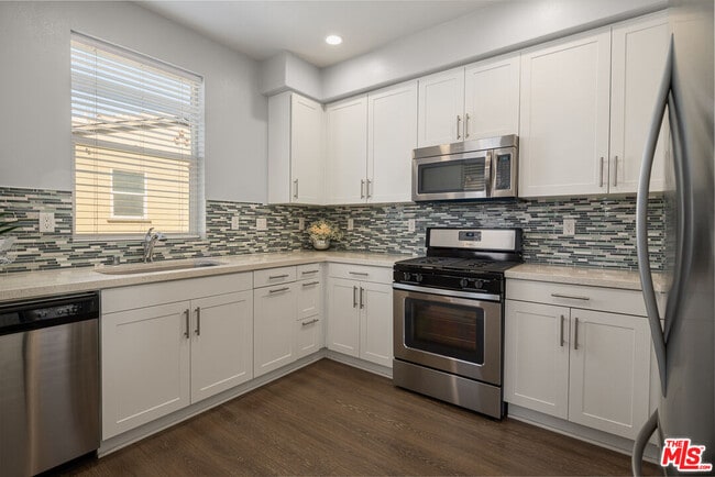 Building Photo - 281 Mar Vista Ave