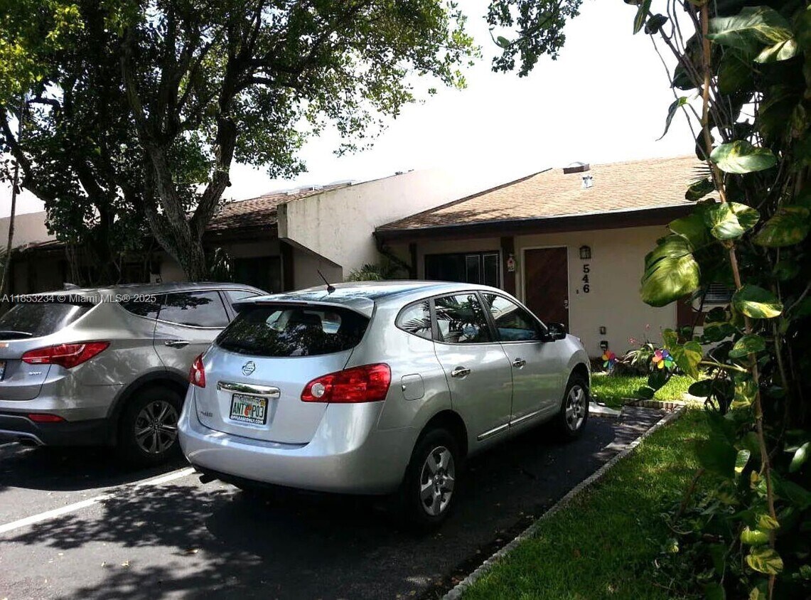 Foto principal - 546 NE 199th Ln