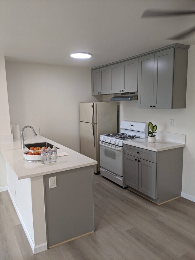 Foto del edificio - 4727 W 147th St