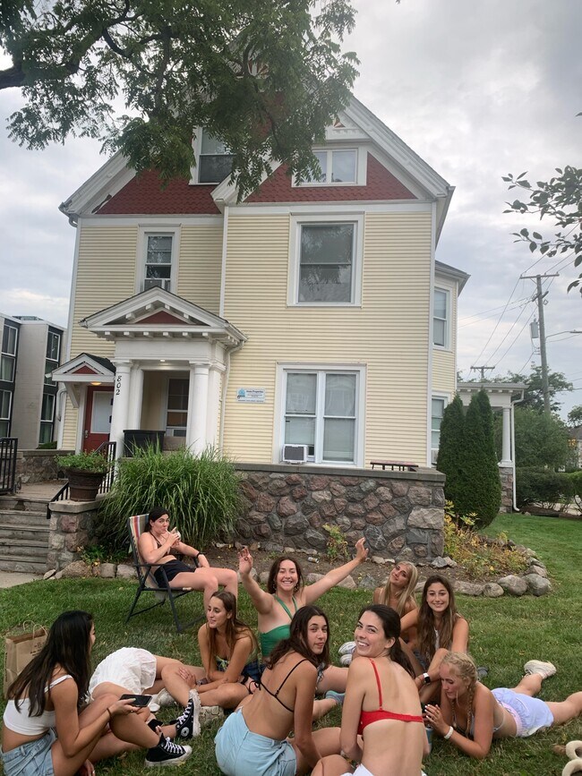 Outside of the house - 802 Oakland Ave