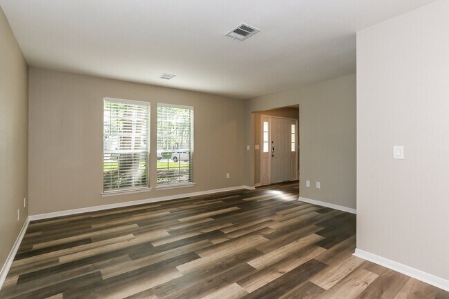 Foto del edificio - 3 Rockridge Ct