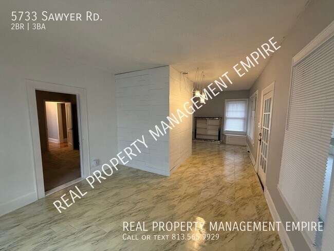 Foto del edificio - 5733 Sawyer Rd