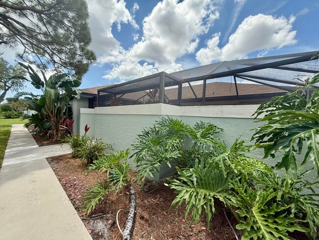 Building Photo - 105 Harvest Moon Ct