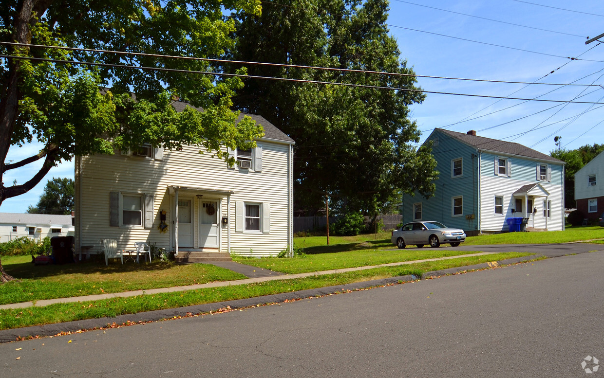 Building Photo - Green Valley Village