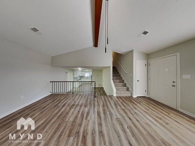 Foto del edificio - 947 Mainstreet Lake Dr