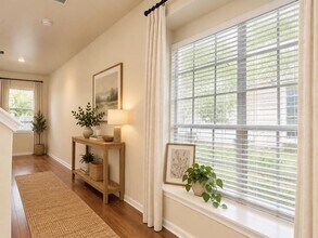 Building Photo - 39 S Camellia Grove Cir