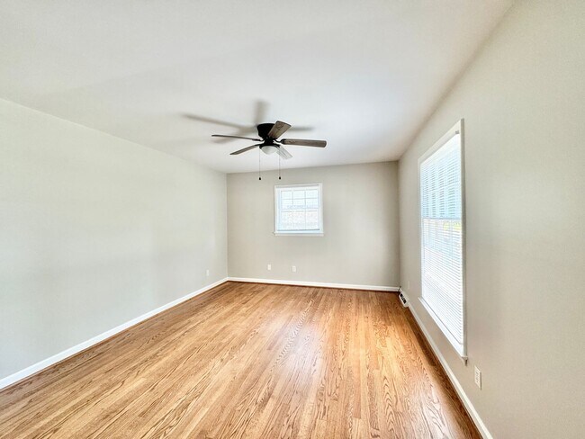 Building Photo - Adorable 3 Bed/2 Bath Off N Holden/Westridge