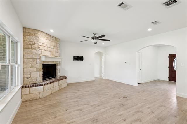 Foto del edificio - 1702 Kings Ln