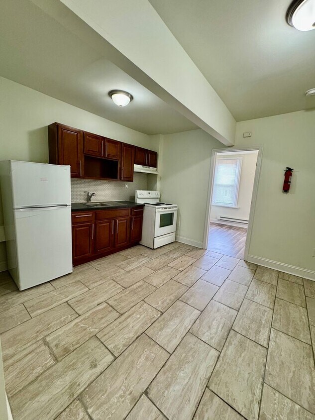 Foto principal - 1659 N 56th St