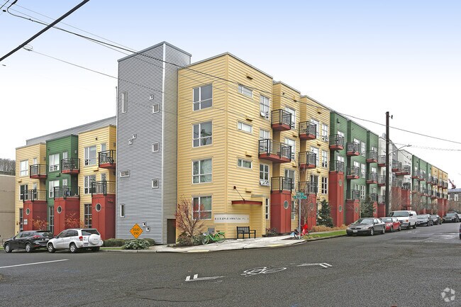 999 Hiawatha Apartments Apartments Seattle, WA