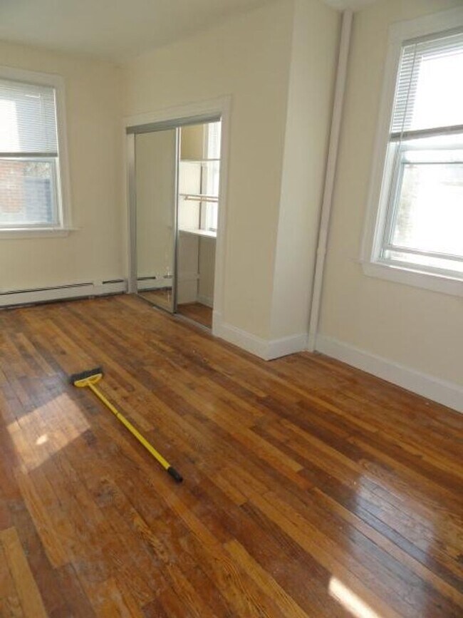Foto del edificio - 3bed/2 bath in Somerville