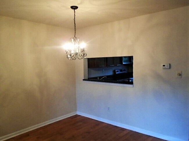 Foto del edificio - 1211 S Linwood Ave