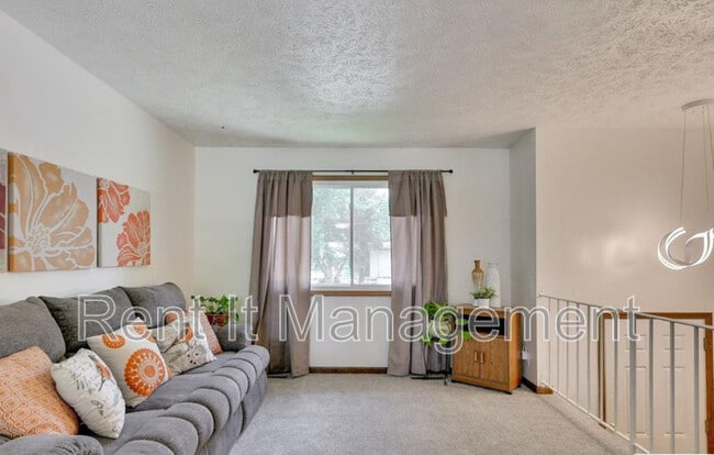 Photo - 6005 N 106th Cir House