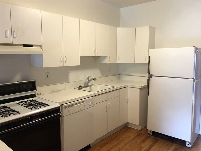 Foto del edificio - 809-811 Washington St