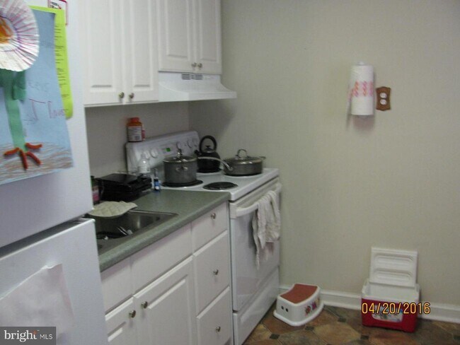 Building Photo - 37 Evans Ln