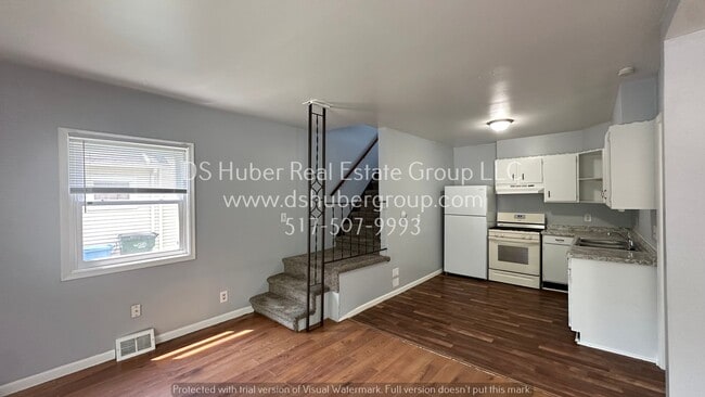 Building Photo - 208 S Eighth St-1