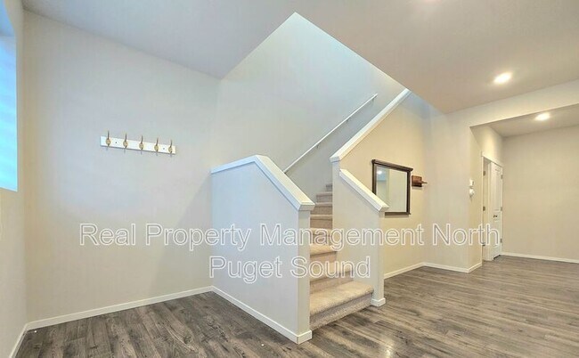 Foto del edificio - 9814 Hawkins Ave