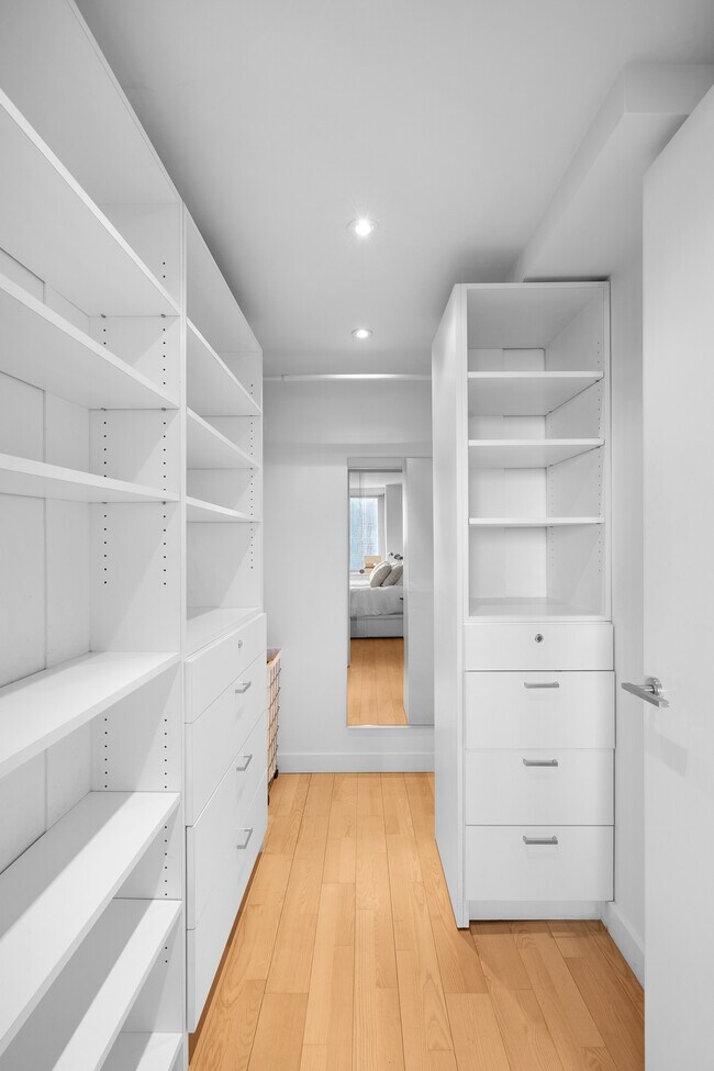 Building Photo - 322 W 57th St