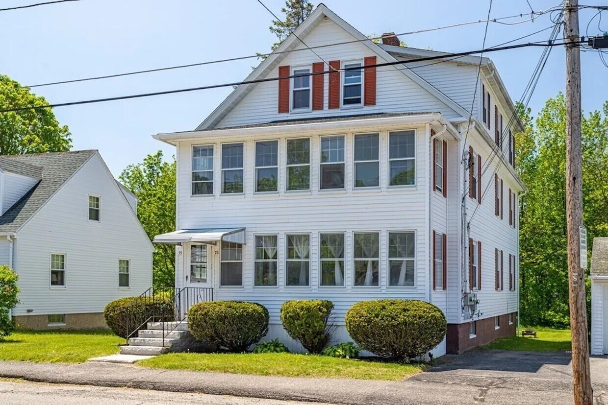 Primary Photo - 73 Marquette St
