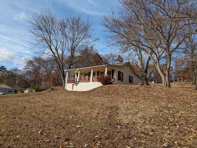 Foto del edificio - 1818 Kim Watt Dr