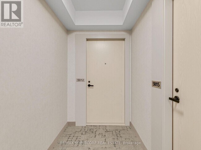 Building Photo - 225 Commerce St