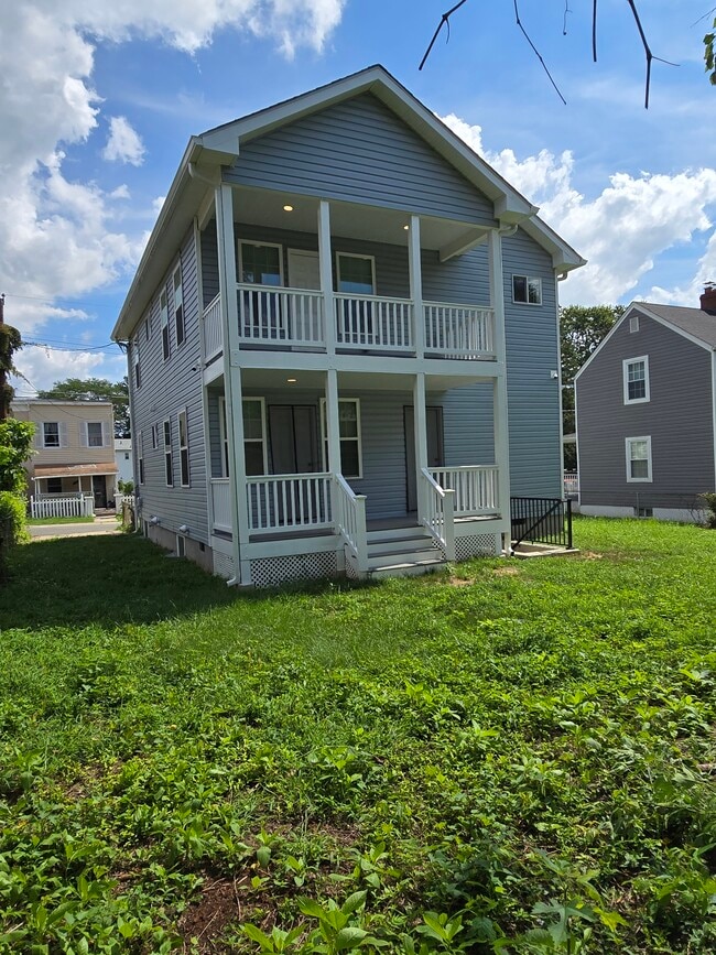 Building Photo - 4303 Urn St