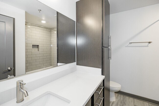 Building Photo - Lofts on 18th Street - New Construction!