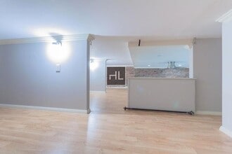 Building Photo - W 14TH ST.