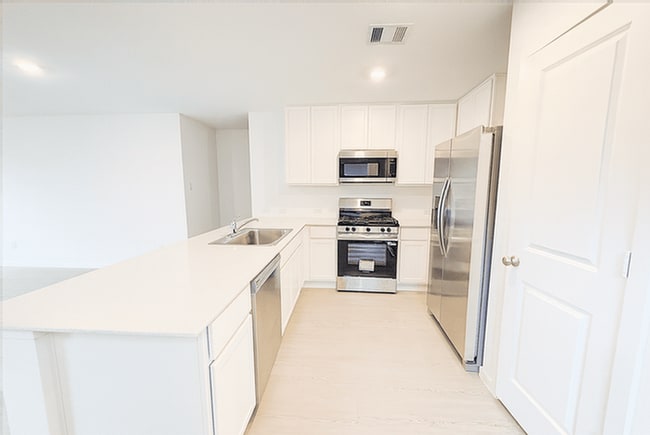 Building Photo - 1516 Sunset Ridge Dr